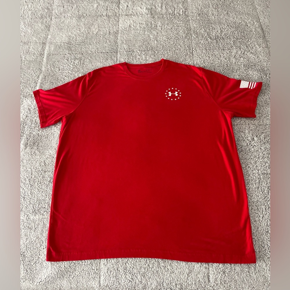 Mens under armour shirt